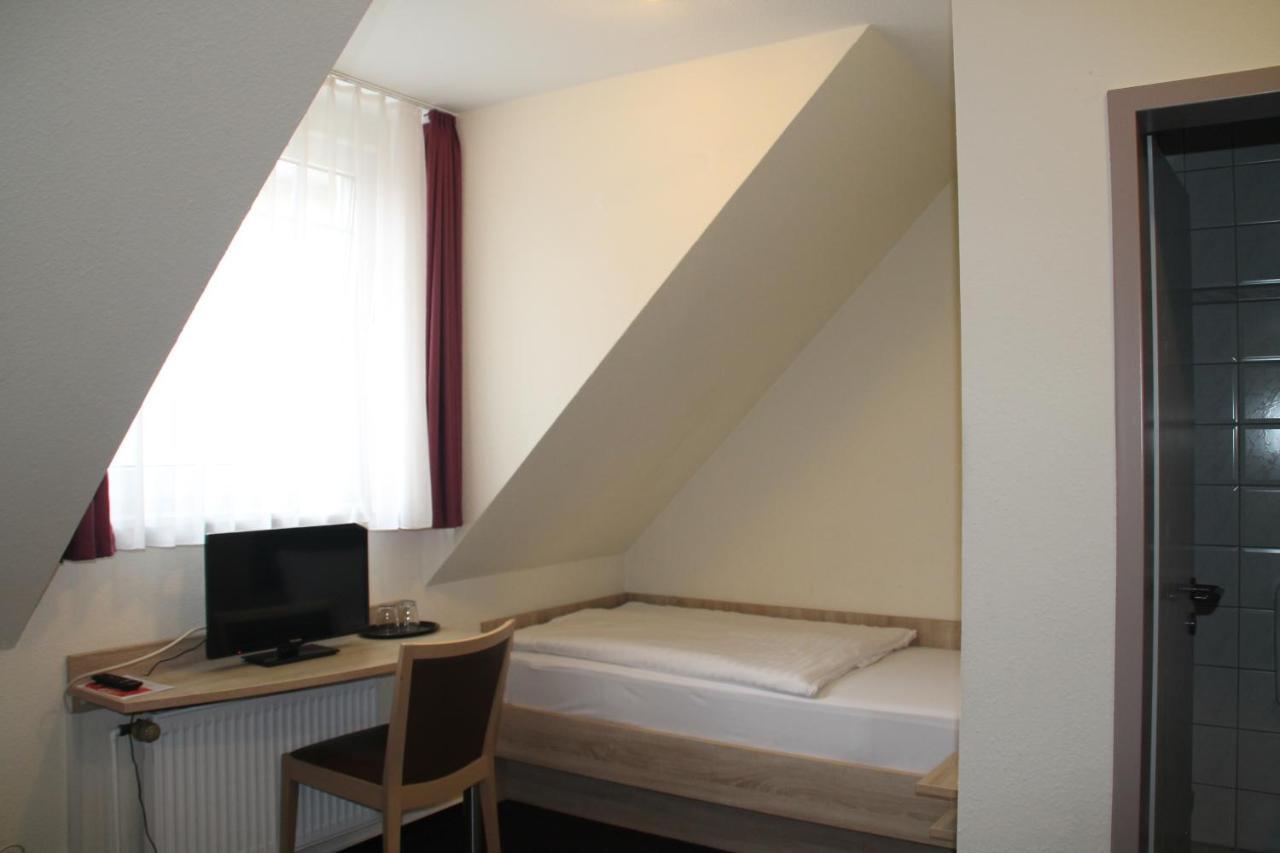 Hotel Stadt Камен Екстериор снимка