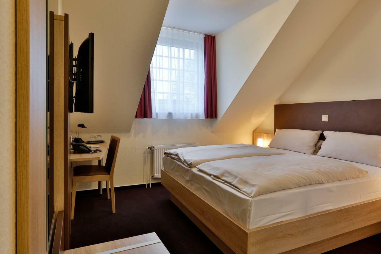 Hotel Stadt Камен Екстериор снимка